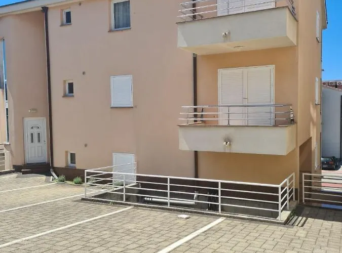 Katarina * Макарська