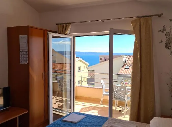 Katarina * 马卡尔斯卡